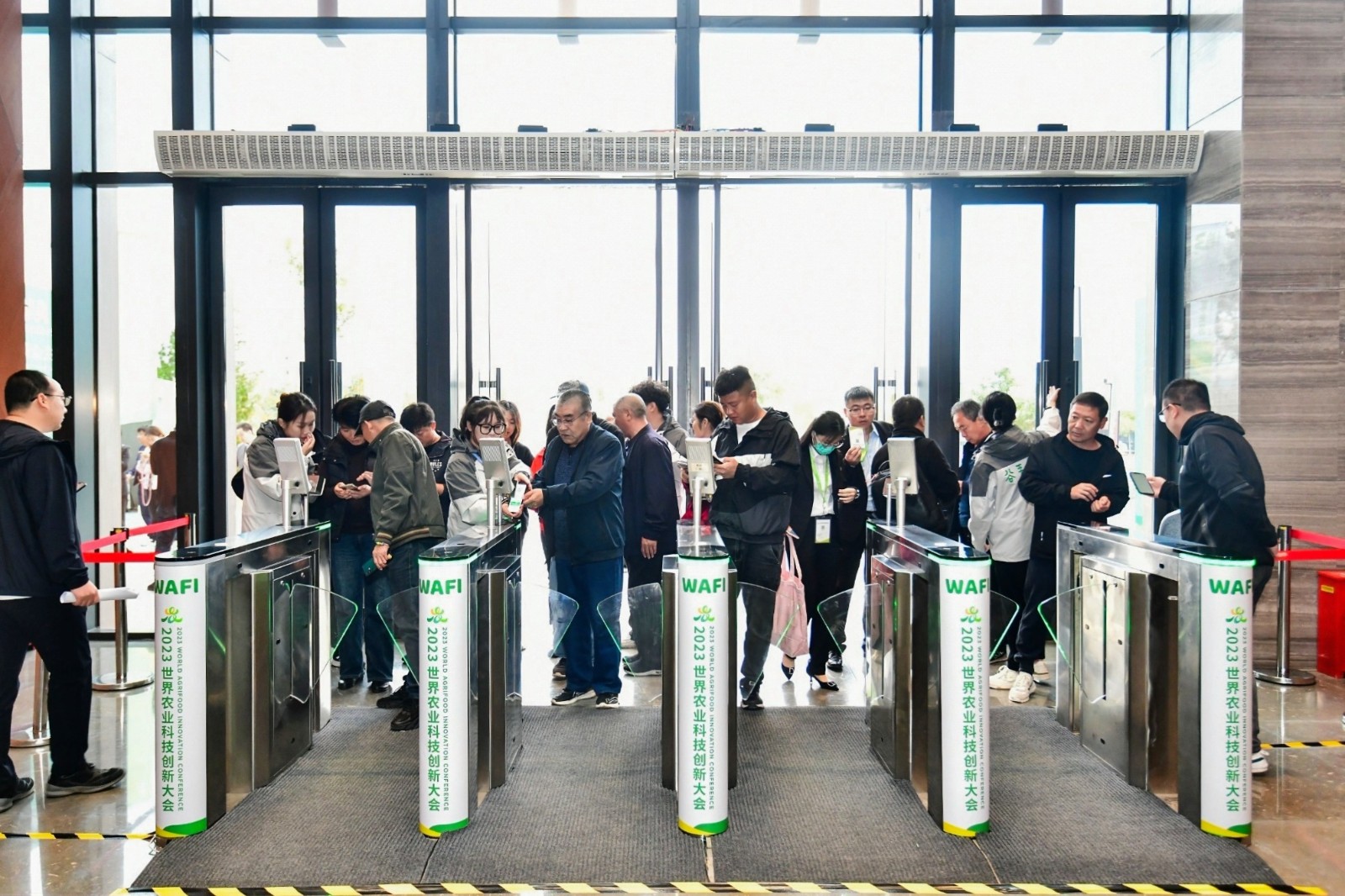 告别传统签到，RFID 技术开启展会新体验